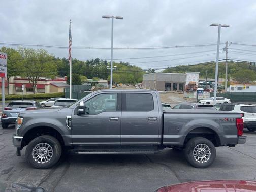 Gray Metallic 2022 Ford F-250 XLT