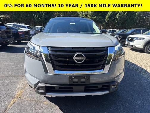 2025 Nissan Pathfinder Platinum
