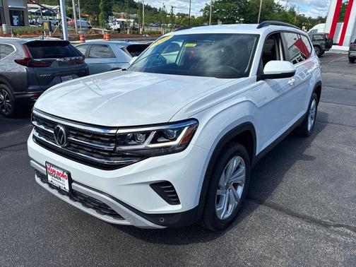Pure White 2022 Volkswagen Atlas 3.6L SE w/Technology