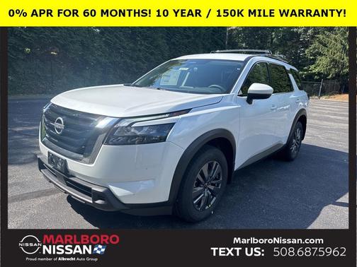 2025 Nissan Pathfinder SV
