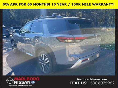 2025 Nissan Pathfinder Platinum
