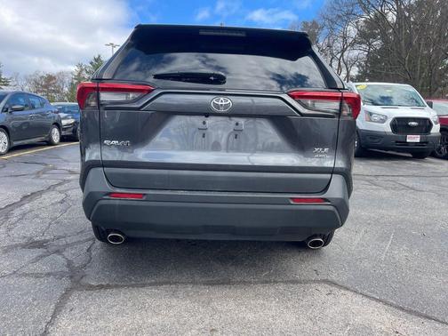 Magnetic Gray Metallic 2019 Toyota RAV4 XLE