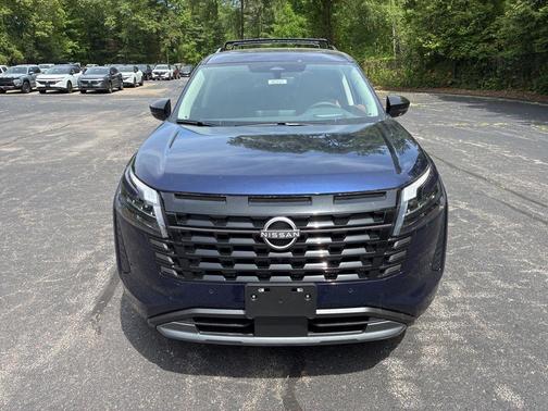Deep Ocean Blue 2026 Nissan Pathfinder Platinum