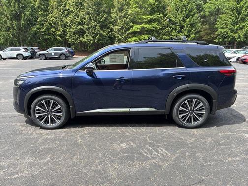 Deep Ocean Blue 2026 Nissan Pathfinder Platinum