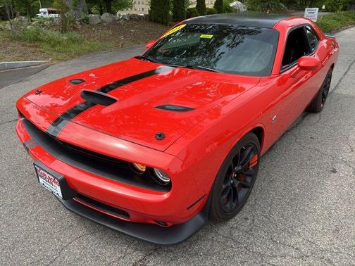 Go Mango! 2021 Dodge Challenger R/T Scat Pack