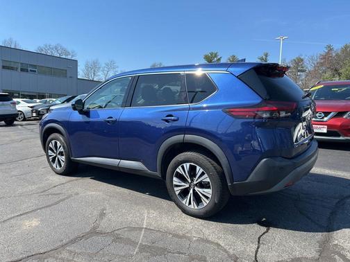 Caspian Blue Metallic 2021 Nissan Rogue SV