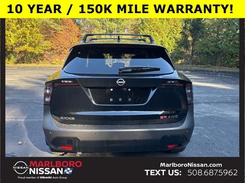 2026 Nissan Kicks SR