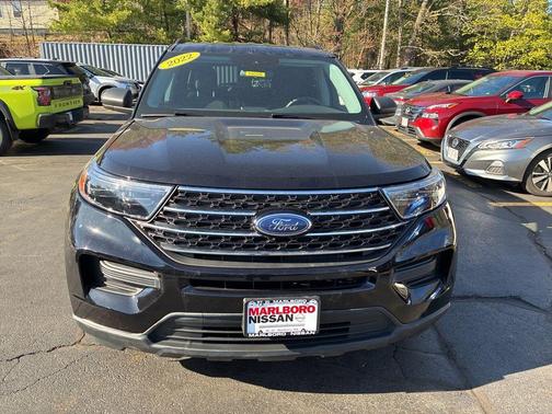 Black Metallic 2022 Ford Explorer XLT