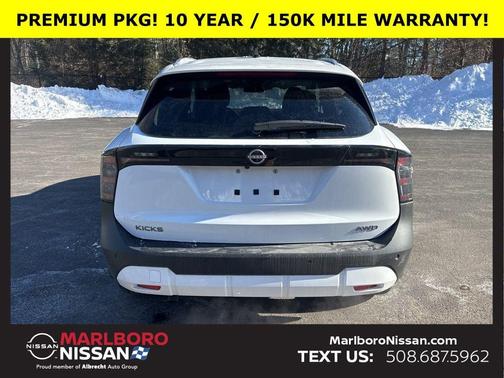 2026 Nissan Kicks SV