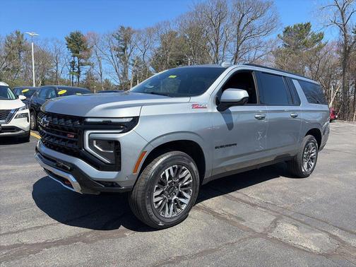 Sterling Gray Metallic 2025 Chevrolet Suburban Z71