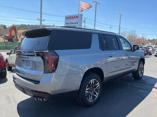 Sterling Gray Metallic 2025 Chevrolet Suburban Z71