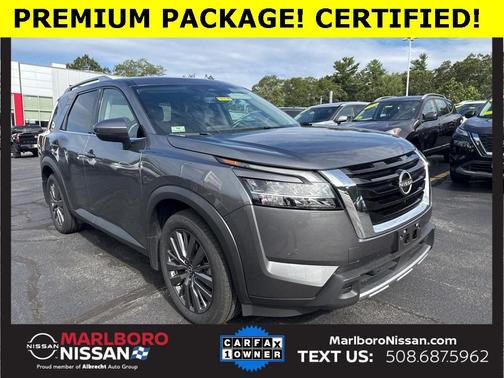 2024 Nissan Pathfinder SL