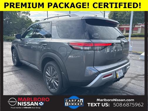 2024 Nissan Pathfinder SL