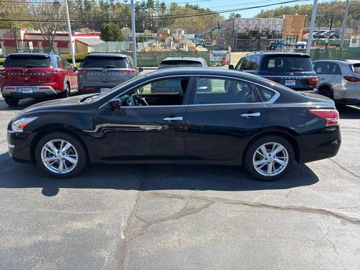 Super Black 2013 Nissan Altima 2.5 SV