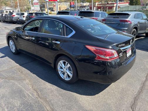 Super Black 2013 Nissan Altima 2.5 SV