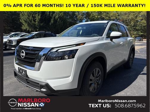 2025 Nissan Pathfinder SV