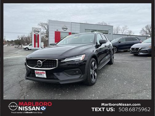 2024 Volvo V60 Cross Country B5 Plus