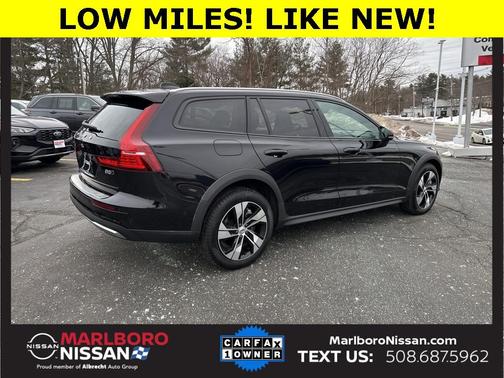 2024 Volvo V60 Cross Country B5 Plus