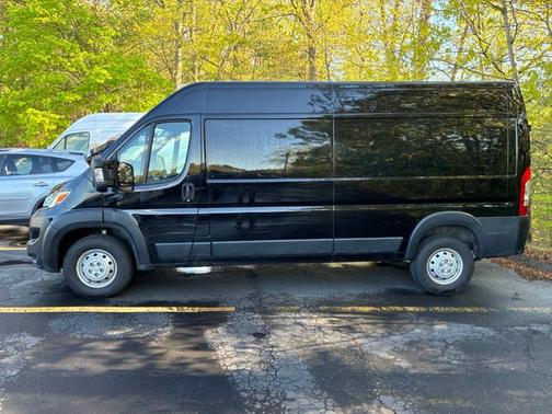 Black Clearcoat 2023 RAM ProMaster 2500 High Roof