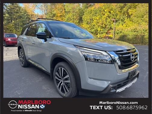 2025 Nissan Pathfinder Platinum
