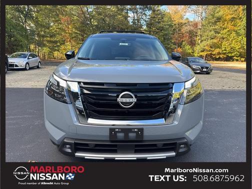 2025 Nissan Pathfinder Platinum
