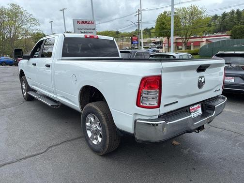 Bright White Clearcoat 2024 RAM 2500 Big Horn