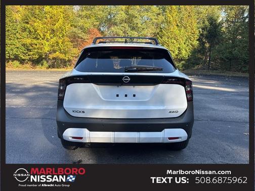 2026 Nissan Kicks SV