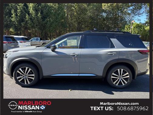 2025 Nissan Pathfinder Platinum