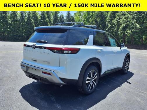2025 Nissan Pathfinder Platinum