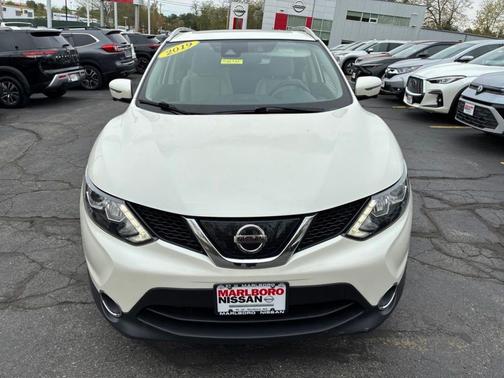 White 2019 Nissan Rogue Sport SL