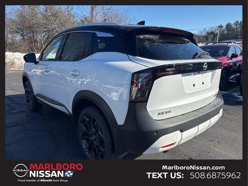 2026 Nissan Kicks SR