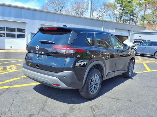 2023 Nissan Rogue S