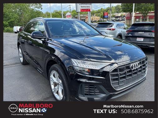 Mythos Black Metallic 2023 Audi Q8 55 Premium Plus