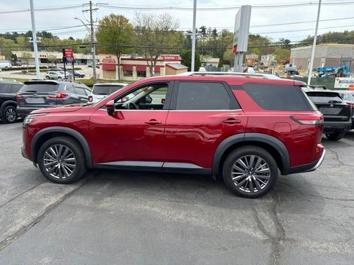 Scarlet Ember 2023 Nissan Pathfinder SL