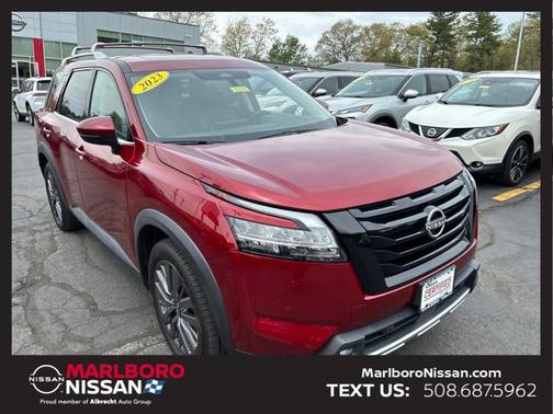 Scarlet Ember 2023 Nissan Pathfinder SL