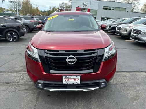 Scarlet Ember 2023 Nissan Pathfinder SL