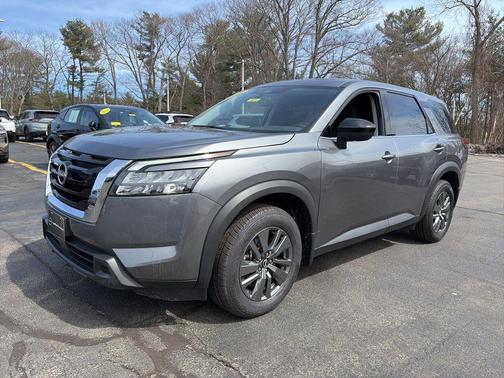 Gun Metallic 2024 Nissan Pathfinder S