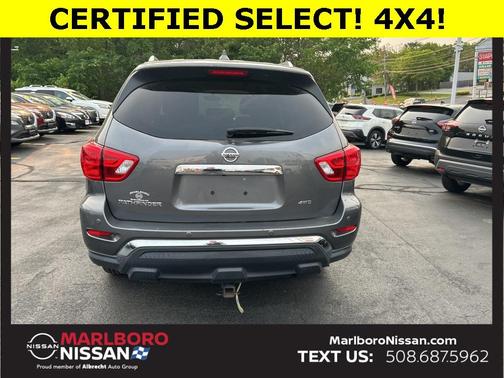 2019 Nissan Pathfinder S