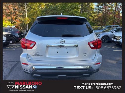 2019 Nissan Pathfinder SL