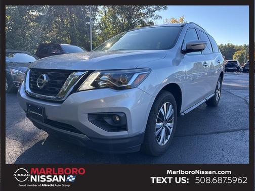 2019 Nissan Pathfinder SL