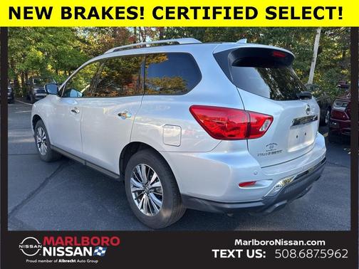 2019 Nissan Pathfinder SL