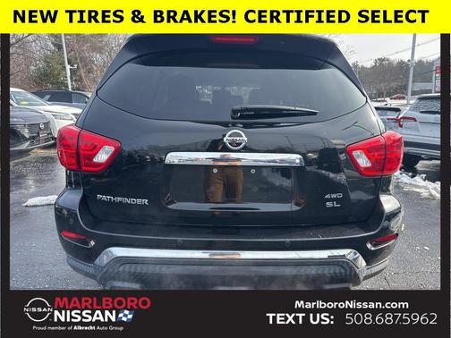 2018 Nissan Pathfinder SL