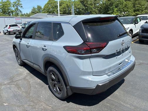 Boulder Gray Metallic 2026 Nissan Rogue SV