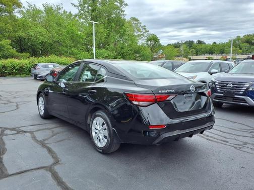 2022 Nissan Sentra S