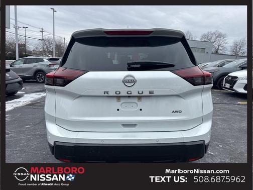 2026 Nissan Rogue SV
