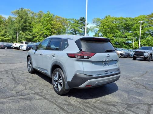 2021 Nissan Rogue SL