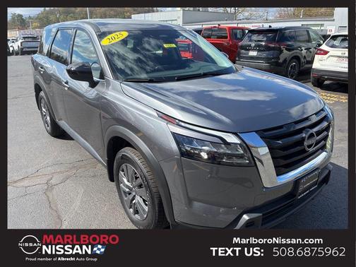 Gun Metallic 2025 Nissan Pathfinder S