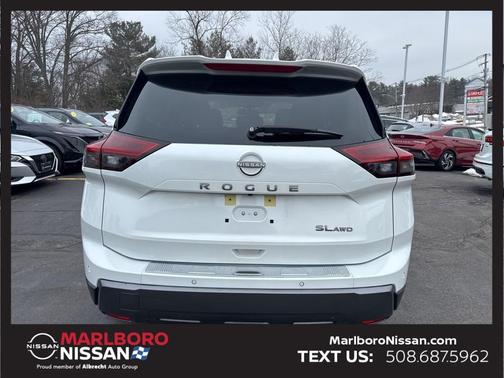 2025 Nissan Rogue SL