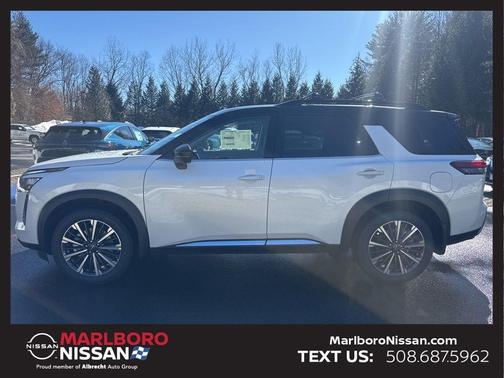 2026 Nissan Pathfinder Platinum