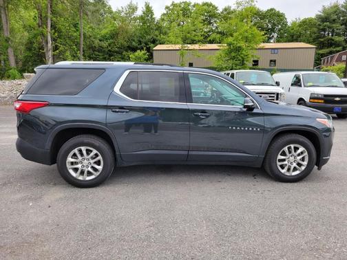 2018 Chevrolet Traverse LT Cloth